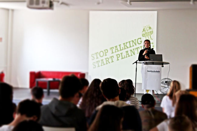 Die Karlshochschule ist ein Forum für Themen, die unsere Gesellschaft bewegen.